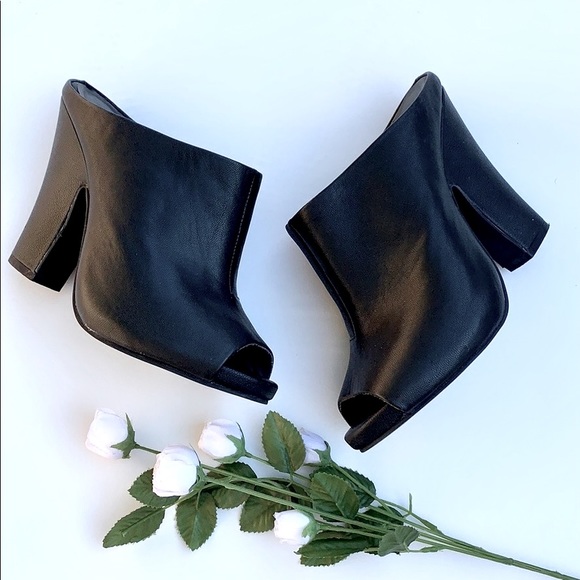 Seychelles Shoes - Seychelles Propaganda Black Leather Peep Toe Mules